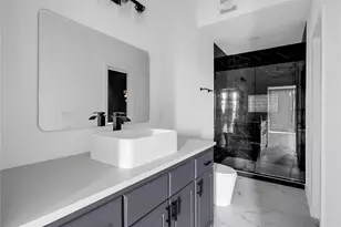 402 Hi Stirrup, Horseshoe Bay, TX 78657 - Photo 32