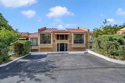 402 Hi Stirrup #E2, Horseshoe Bay, TX 78657 - Photo 2