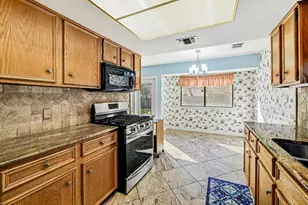 2817 Norfolk Dr, Austin, TX 78745 - Photo 10