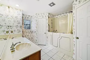 2817 Norfolk Dr, Austin, TX 78745 - Photo 24