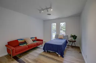 1610 Pecan St, Georgetown, TX 78626 - Photo 28
