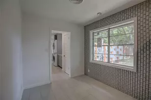 1610 Pecan St, Georgetown, TX 78626 - Photo 14