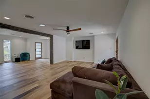 1610 Pecan St, Georgetown, TX 78626 - Photo 8