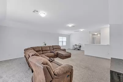 129 Rowdy Yates Way, Jarrell, TX 76537 - Photo 18