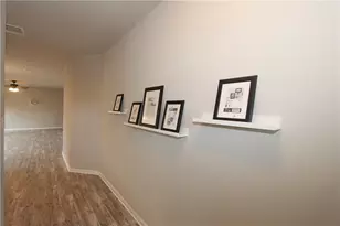 457 Galway Bay Ln, Georgetown, TX 78626 - Photo 2