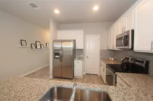 457 Galway Bay Ln, Georgetown, TX 78626 - Photo 4
