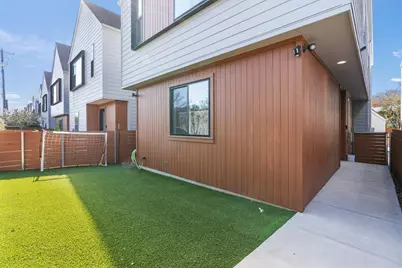 4020 Airport Boulevard #7, Austin, TX 78722 - Photo 34