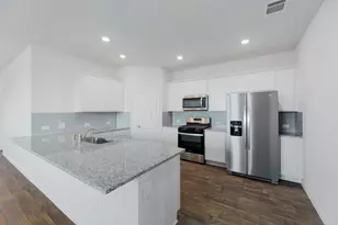 240 Connor Ln, Georgetown, TX 78626 - Photo 2