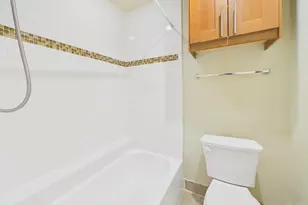 7685 Northcross Dr, Austin, TX 78757 - Photo 14