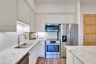 102 Bella Toscana Ave, Lakeway, TX 78734 - Photo 4