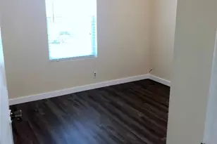 1915 Magazine St, Austin, TX 78727 - Photo 12