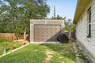 2705 Cory Ln, Spicewood, TX 78669 - Photo 24