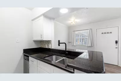 2401 Manor Road #123, Austin, TX 78722 - Photo 8