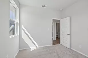 154 Daylily Dr, Elgin, TX 78621 - Photo 20