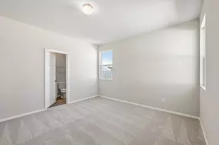 154 Daylily Dr, Elgin, TX 78621 - Photo 14