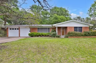 2707 Princeton Dr, Austin, TX 78741 - Photo 2