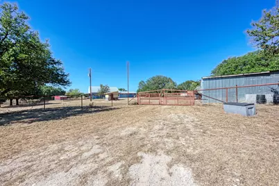 2812 County Road 205, Lampasas, TX 76550 - Photo 2