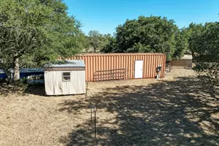 2812 Co Rd 205, Lampasas, TX 76550 - Photo 36