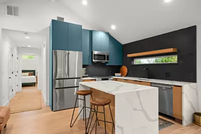 2416 E 10th Street, Austin, TX 78702 - Photo 12