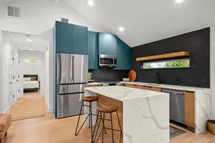 2416 E 10th St, Austin, TX 78702 - Photo 12