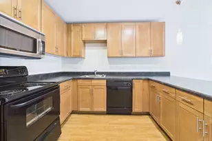 711 W 32nd St, Austin, TX 78705 - Photo 8