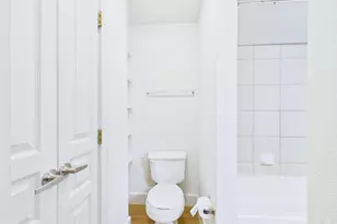 711 W 32nd St, Austin, TX 78705 - Photo 22