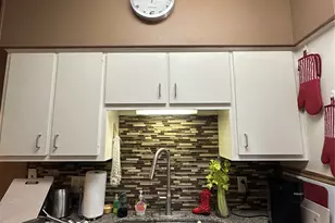 106 E 30th St, Austin, TX 78705 - Photo 28