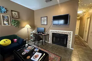 106 E 30th St, Austin, TX 78705 - Photo 2