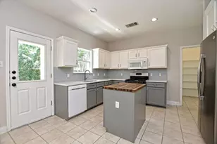 2007 Horizon Park Blvd, Leander, TX 78641 - Photo 10