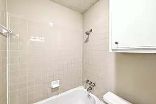 2706 Salado St, Austin, TX 78705 - Photo 20