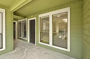 2706 Salado St, Austin, TX 78705 - Photo 20