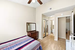 2706 Salado St, Austin, TX 78705 - Photo 16