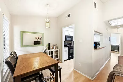 2706 Salado Street #305, Austin, TX 78705 - Photo 6
