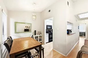 2706 Salado St, Austin, TX 78705 - Photo 6