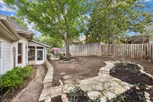 110 Copperleaf Rd, Lakeway, TX 78734 - Photo 32