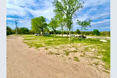 9024 Lockwood Springs Road, Manor, TX 78653 - Photo 4