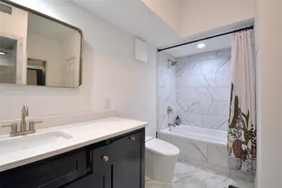 7701 Rialto Boulevard #124, Austin, TX 78735 - Photo 14