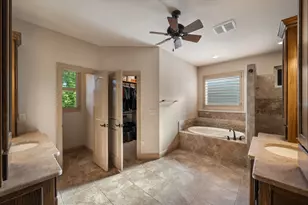 204 Overlook Ct, Georgetown, TX 78628 - Photo 18