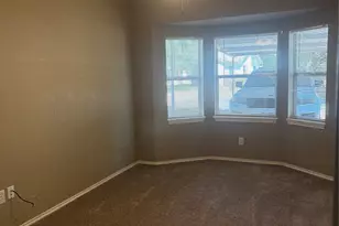 319 Charles St, Rockdale, TX 76567 - Photo 14