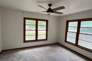 509 Whitehead St, Smithville, TX 78957 - Photo 12