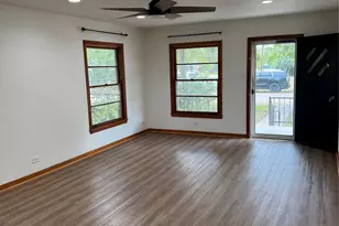 509 Whitehead St, Smithville, TX 78957 - Photo 6
