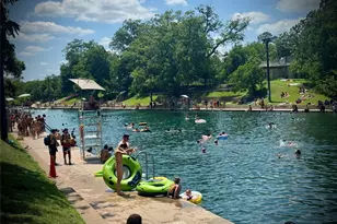 1135 Barton Hills Dr, Austin, TX 78704 - Photo 2