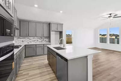 112 Big Pine Creek Lane, Bastrop, TX 78602 - Photo 8