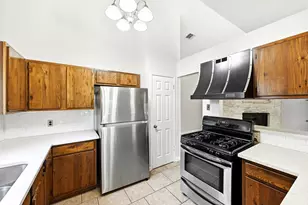 2702 Goldbridge Dr, Austin, TX 78745 - Photo 10