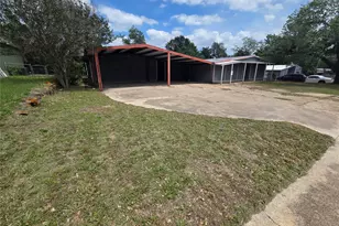 708 Rockdale Rd, Rockdale, TX 76567 - Photo 4