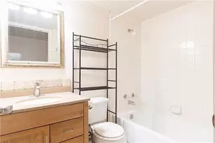 402 N Fredericksburg St, San Marcos, TX 78666 - Photo 6