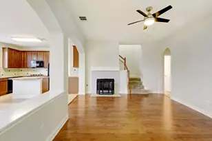 1821 Village Oak Ct, Austin, TX 78704 - Photo 10