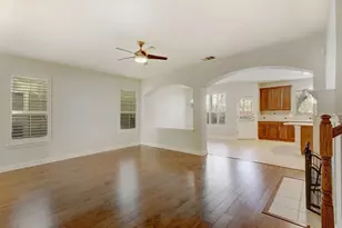 1821 Village Oak Ct, Austin, TX 78704 - Photo 8