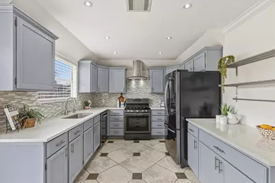 8103 Red Rock Cove, Austin, TX 78749 - Photo 14