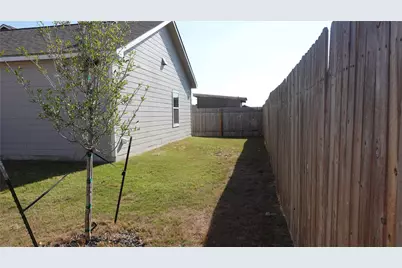 203 Tufted Duck Path, Kyle, TX 78640 - Photo 16